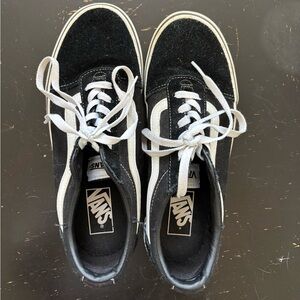 Vans Monochrome Lace-Up Shoes